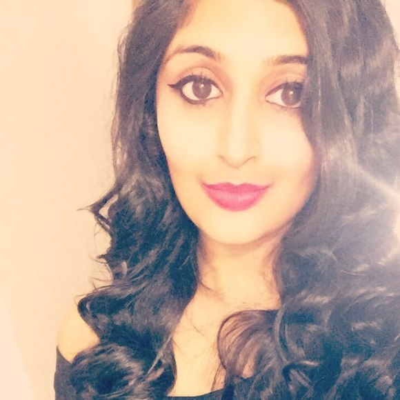 Meet your Posher, Divya - Picture 1 of 1