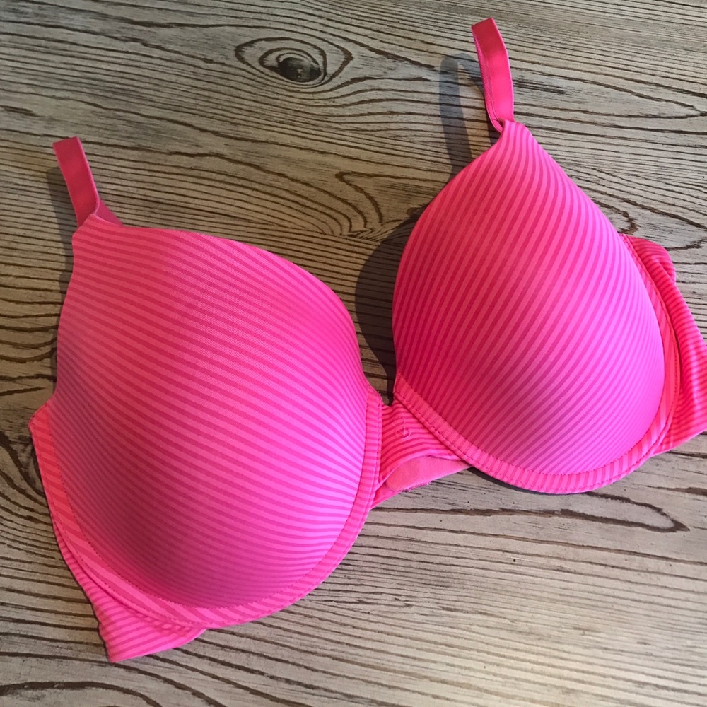 2 for $30 Victoria's Secret Tshirt bra
