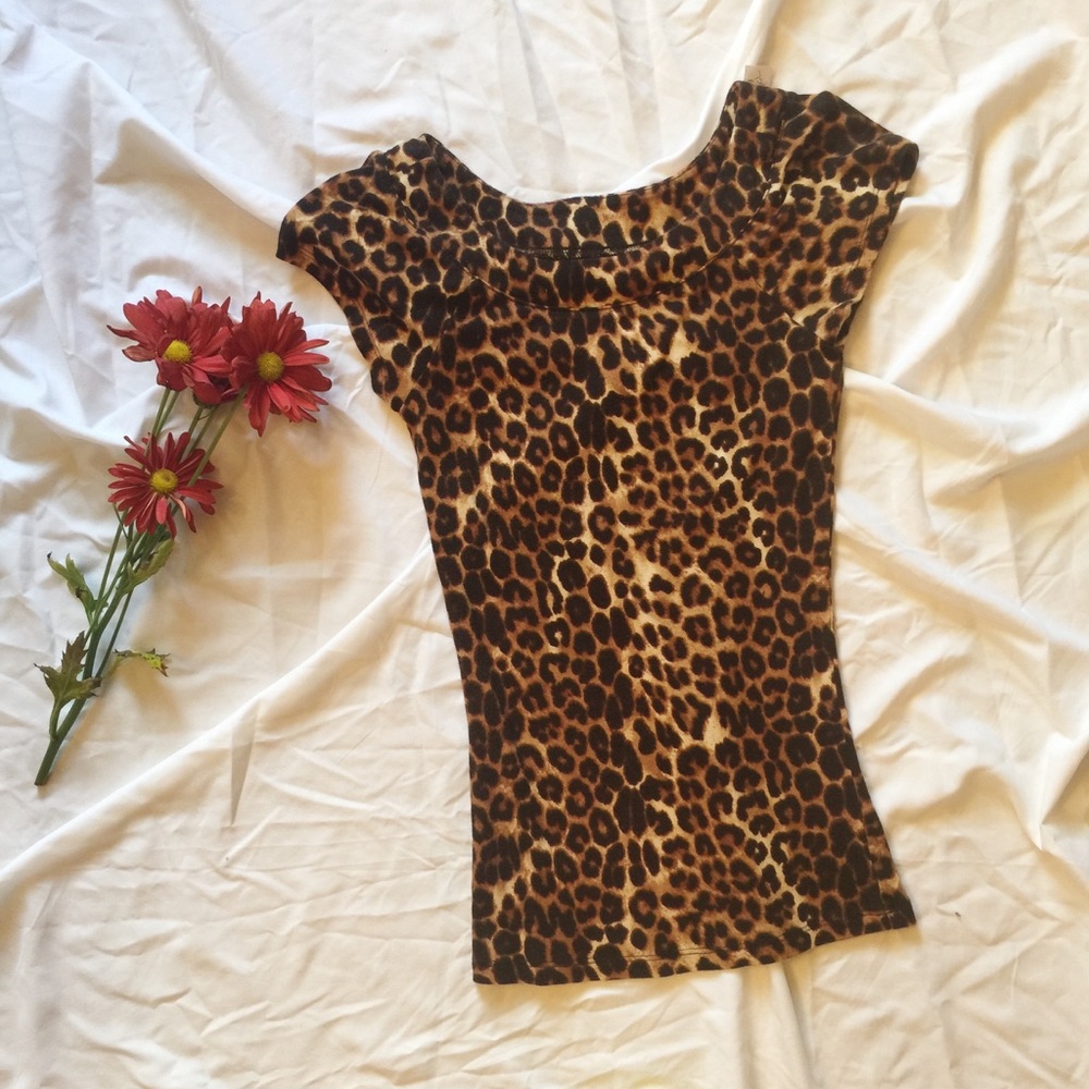 Express Leopard Top - Picture 2 of 3