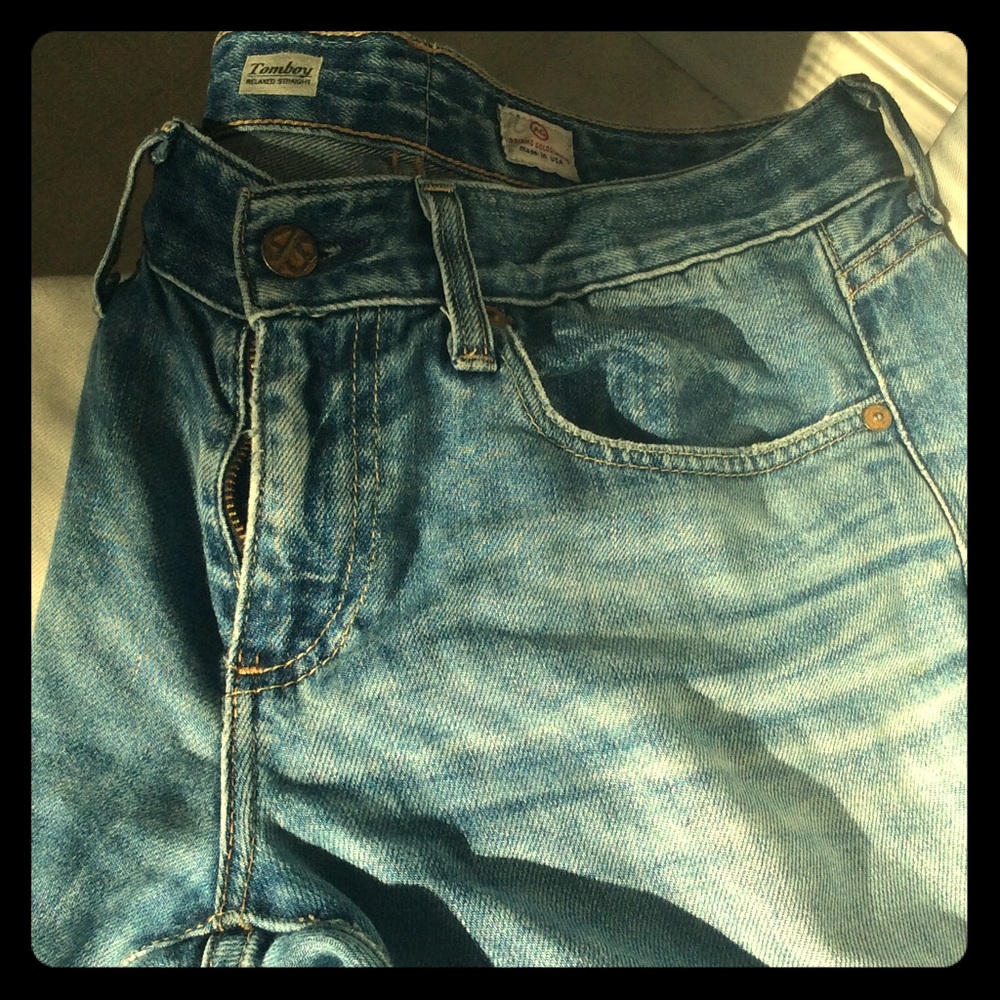 Size 29R AG Tomboy Relaxed Straight jeans