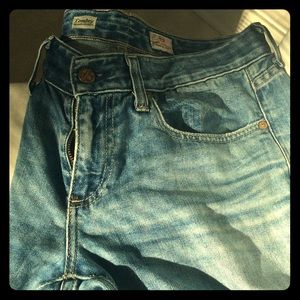 Size 29R AG Tomboy Relaxed Straight jeans