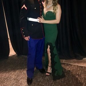 green prom dress / military ball gown SIZE 4 green prom dress / military ball gown SIZE 4