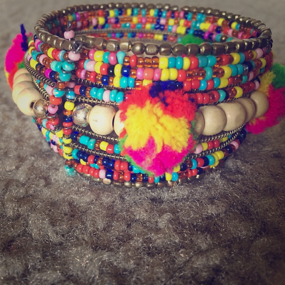 Exclusive beautiful wrist bracelet