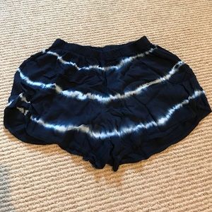 BRANDY MELVILLE SHORTS