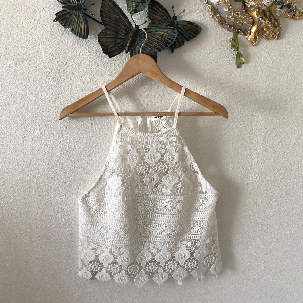 Cute eyelit crop top
