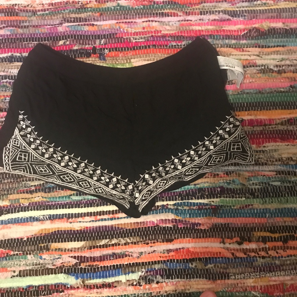 Black short w white embellishment