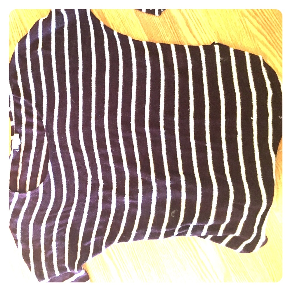 Long sleeved sweater