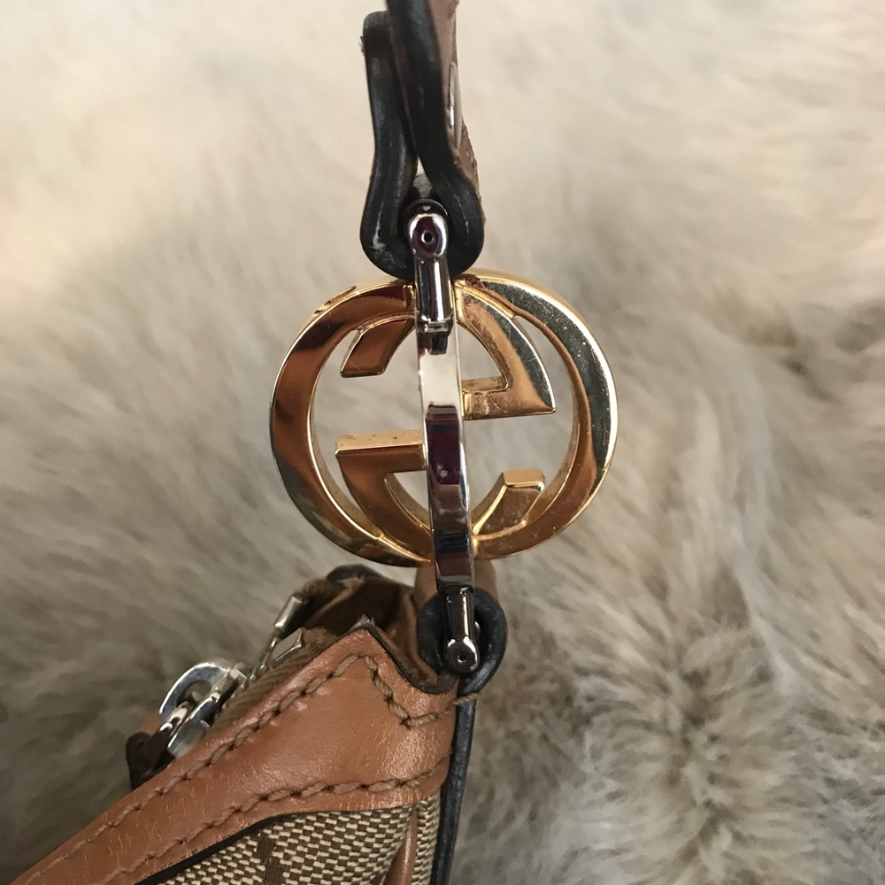 Authentic Gucci Monogram Hobo bag - Picture 5 of 8