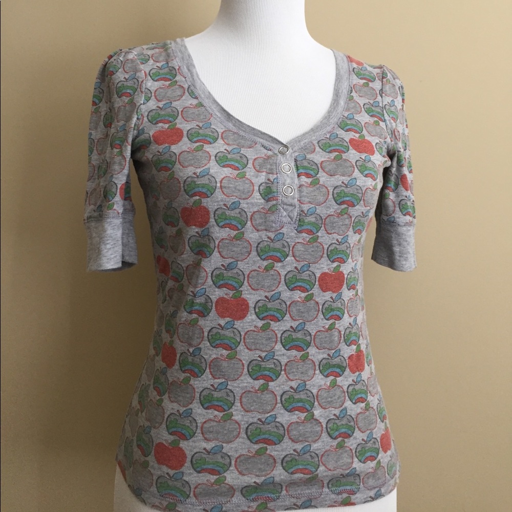 🍏One Step Up Apple Shirt🍎