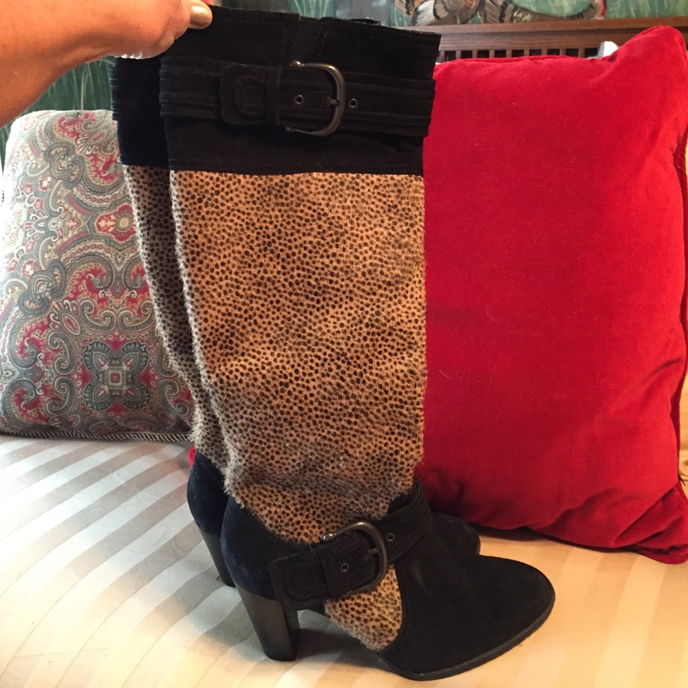 Born Leopard boots