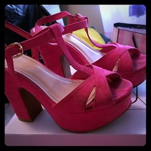 Magenta platform heels