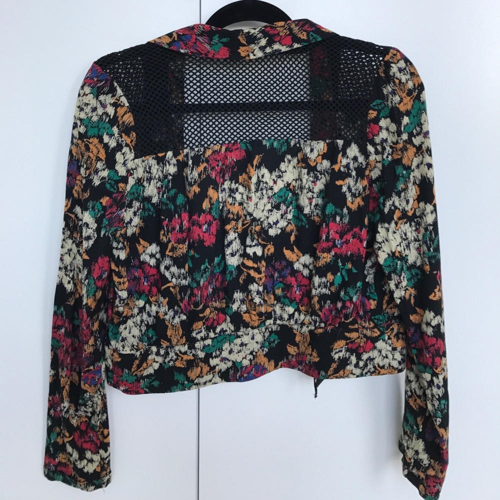 Multi-textured Floral Light Jacket - Picture 2 of 5