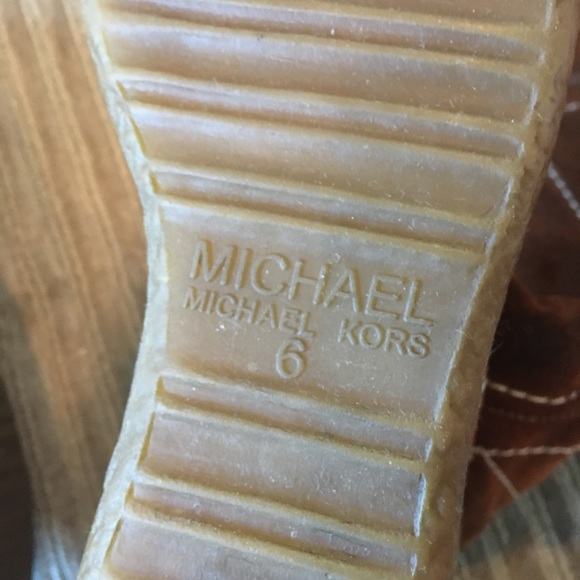 MICHAEL KORS WEDGE KNEE HIGH/FOLD OVER SUEDE BOOTS - Picture 3 of 8