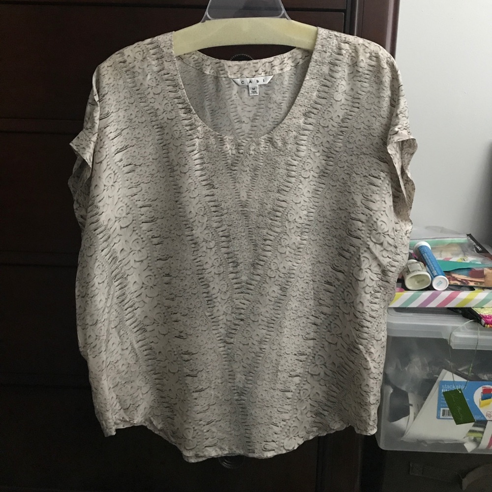 Cabi Top