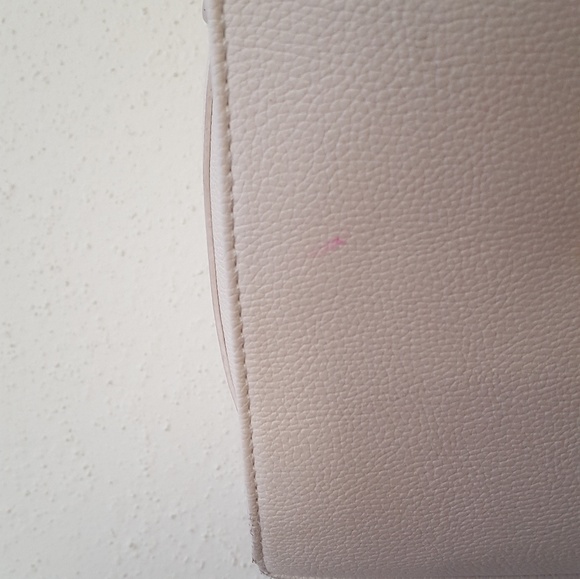 Beige Panel Purse - Picture 4 of 5