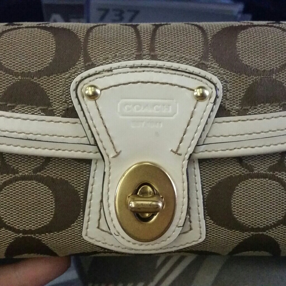 Coach wallet
