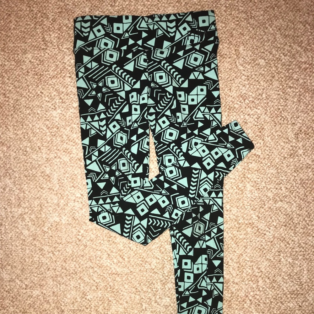 PINK Victoria’s Secret Patterned Leggings