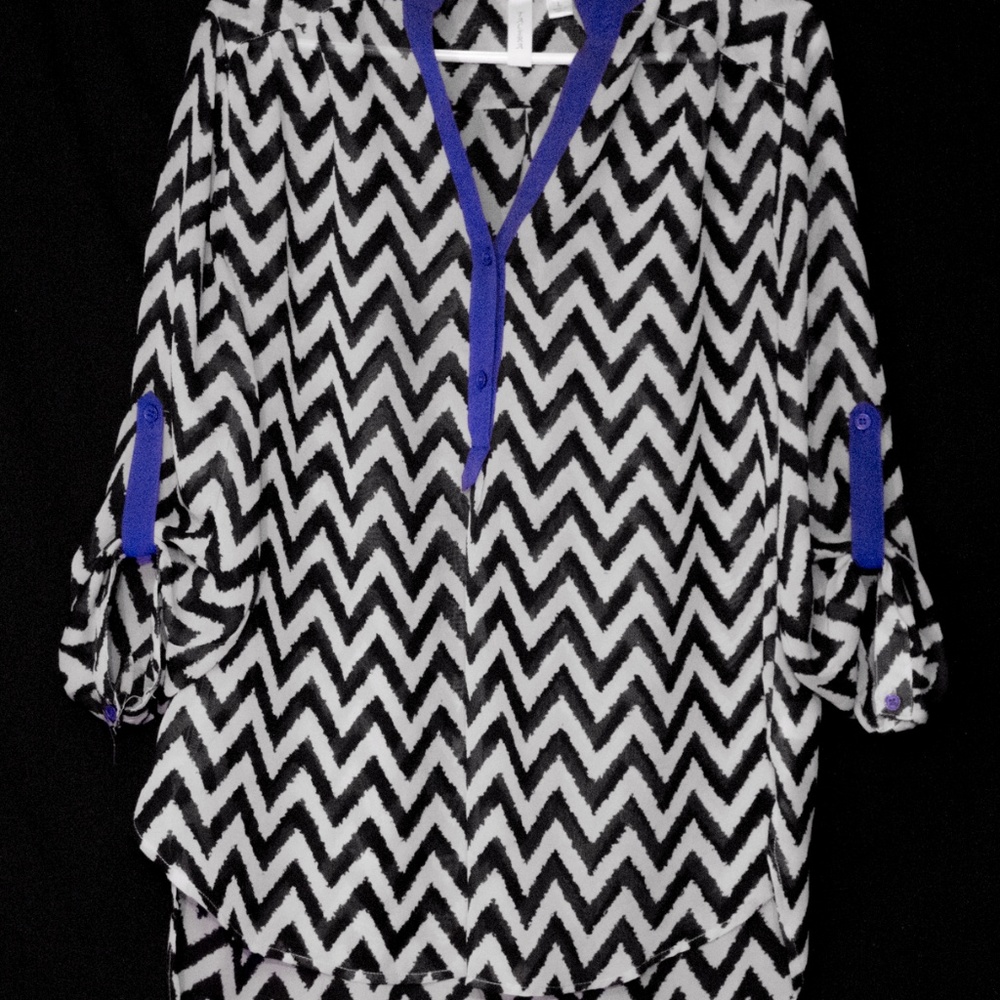 Tacera Black & White Sheer Chevron Top