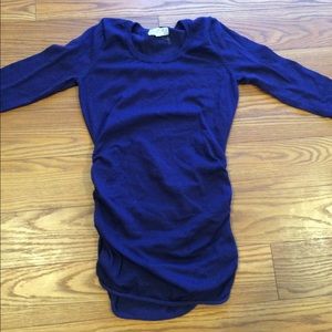 Cute maternity purple sweater 3/4 sleeves