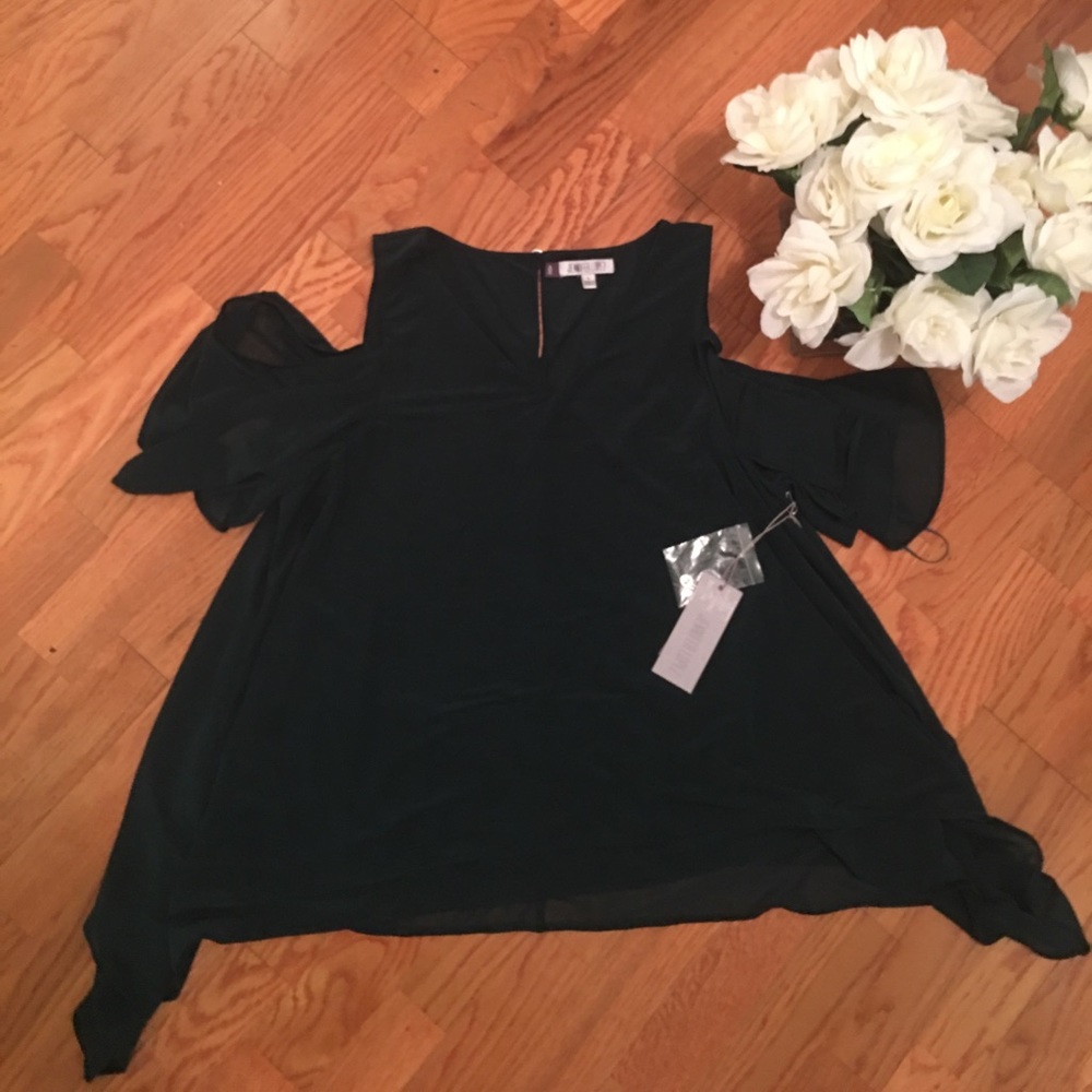 OPEN SHOULDER SHIRT