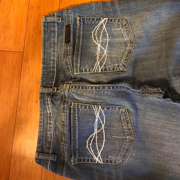 Jeans - Picture 3 of 3