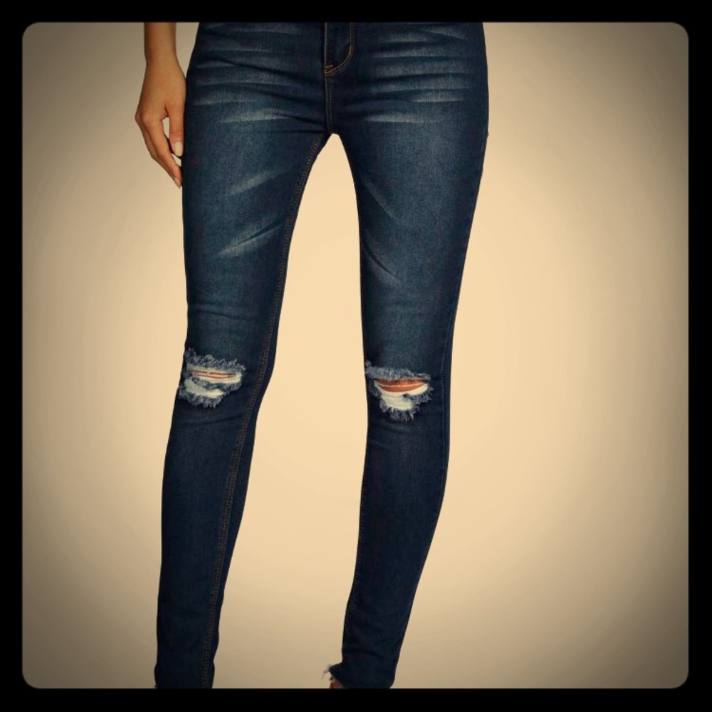 Mid- High waisted jeans