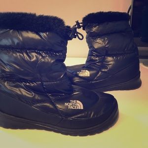 The North Face Black Snow Boots
