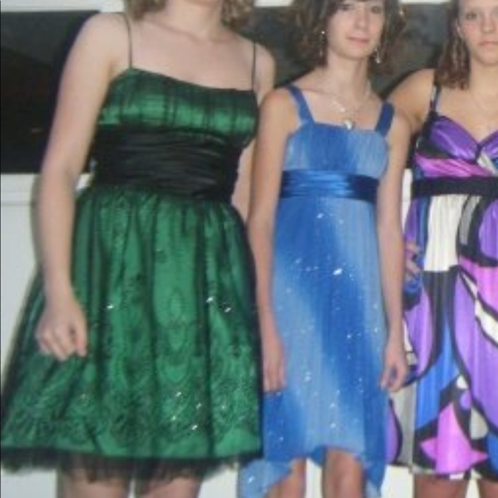 Formal Dress - Picture 7 of 7