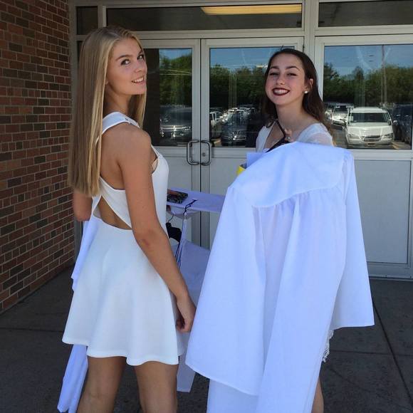 Meet your Posher, Charisse - Picture 1 of 1