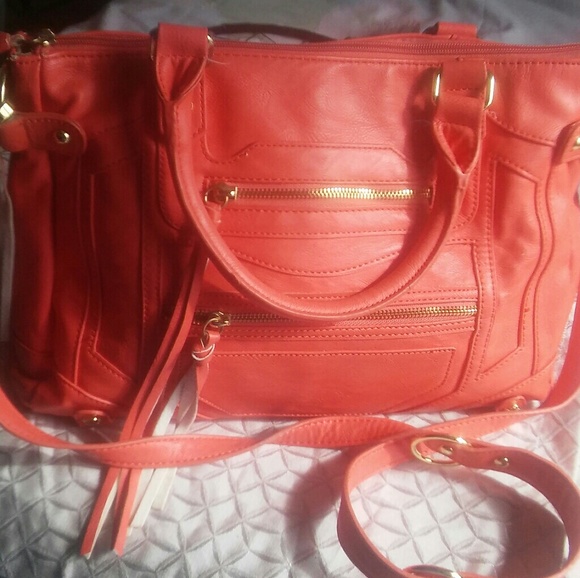 Purse - Picture 2 of 4