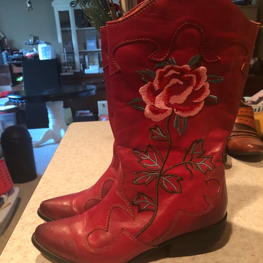 Spring Footwear Red Leather Boot - Picture 2 of 5