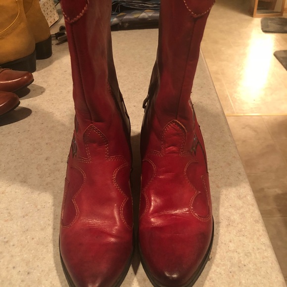 Spring Footwear Red Leather Boot - Picture 3 of 5