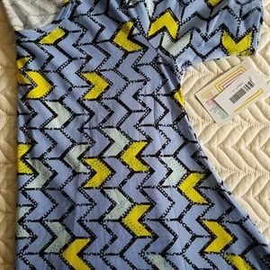 NWT LuLaRoe Perfect T!  Size small!  So fun!
