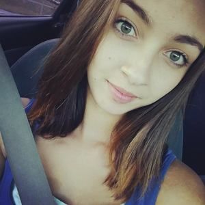 Meet your Posher, Yanina