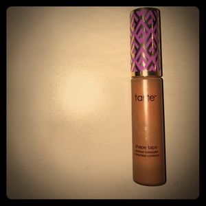 Shape tape TARTE rich tone