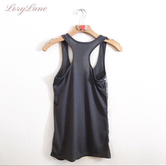 GRAY TANK TOP 😍 4 Tops for $15 BUNDLE & SAVE - Picture 4 of 4