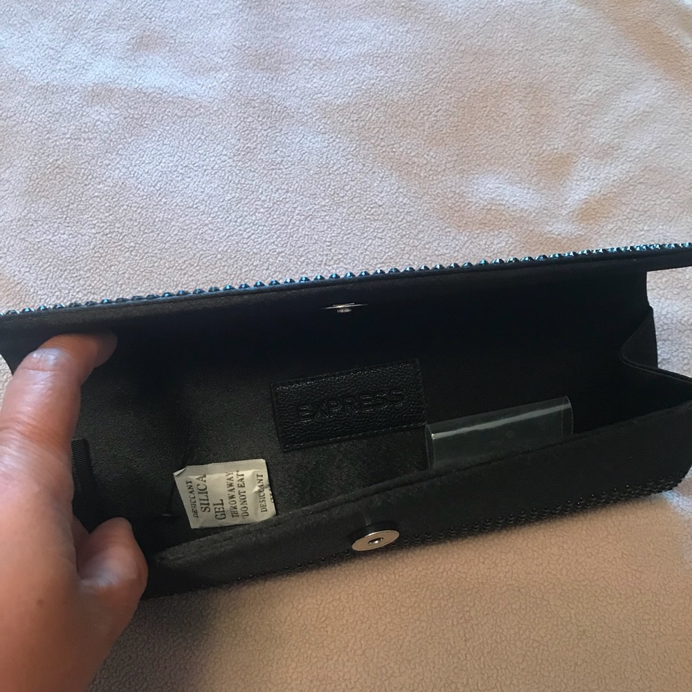 Black clutch - Picture 2 of 2