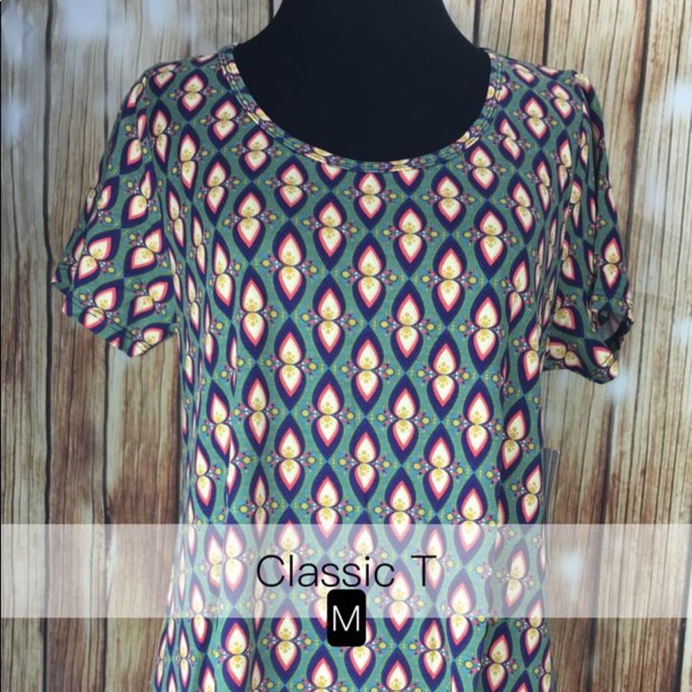 LuLaRoe Classic T Medium BNWT