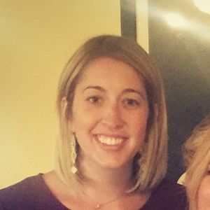 Meet your Posher, Lauren