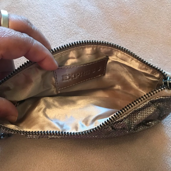 Wristlet - Picture 2 of 2