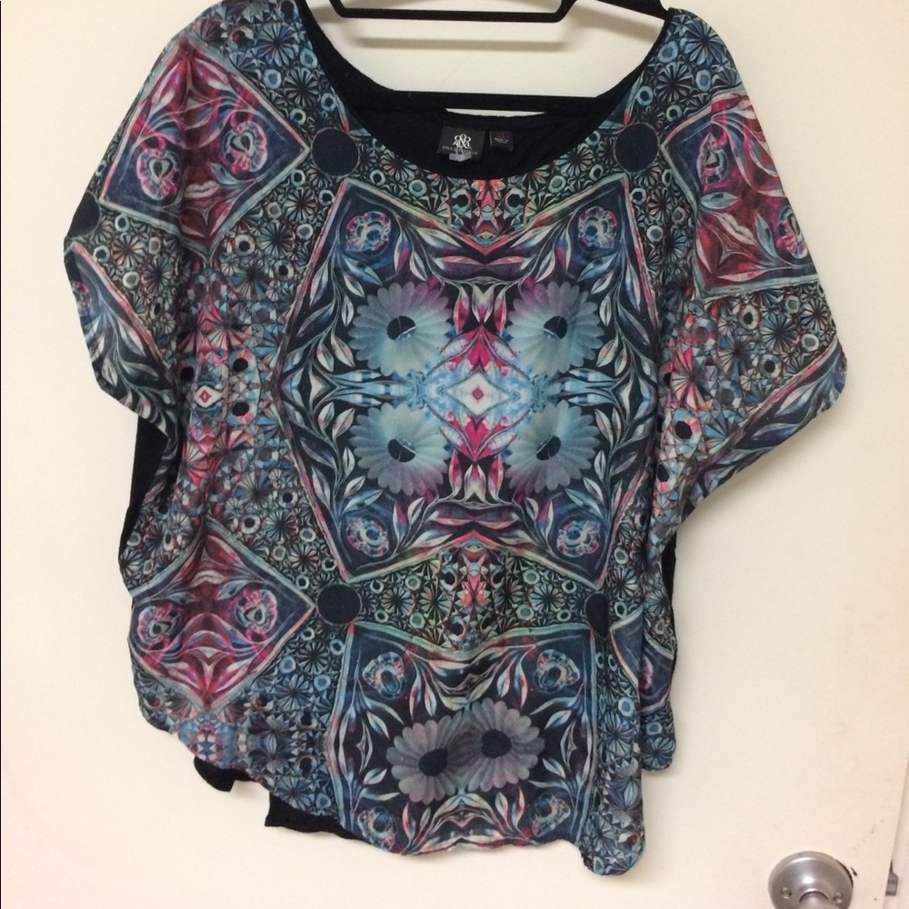 Rock and Rebublic flowy shirt with satiny front