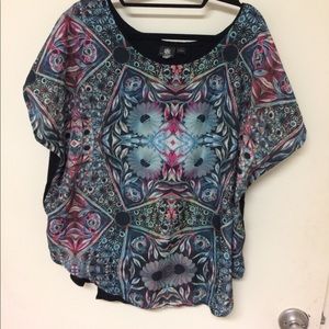 Rock and Rebublic flowy shirt with satiny front