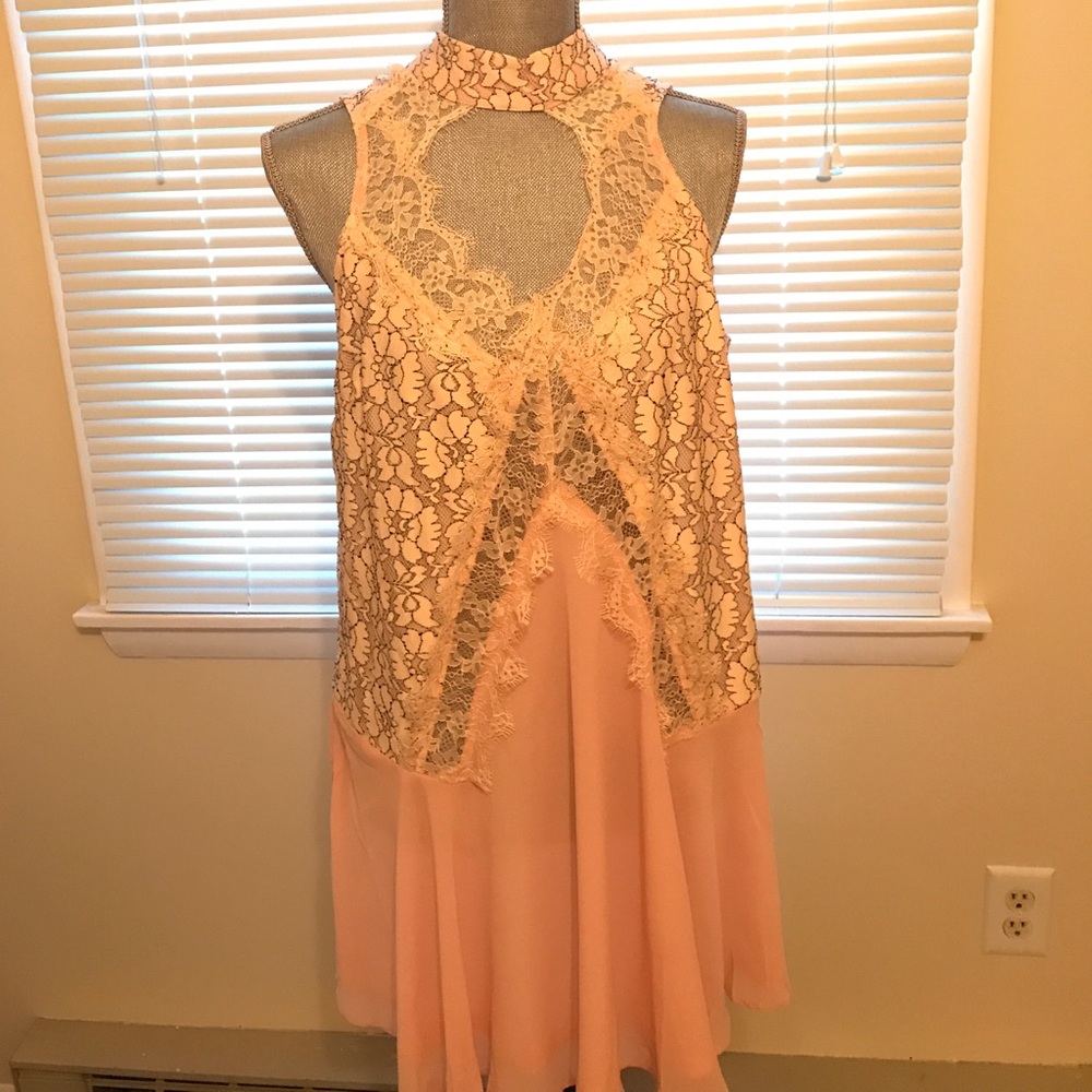 Georgous floral lace tunic