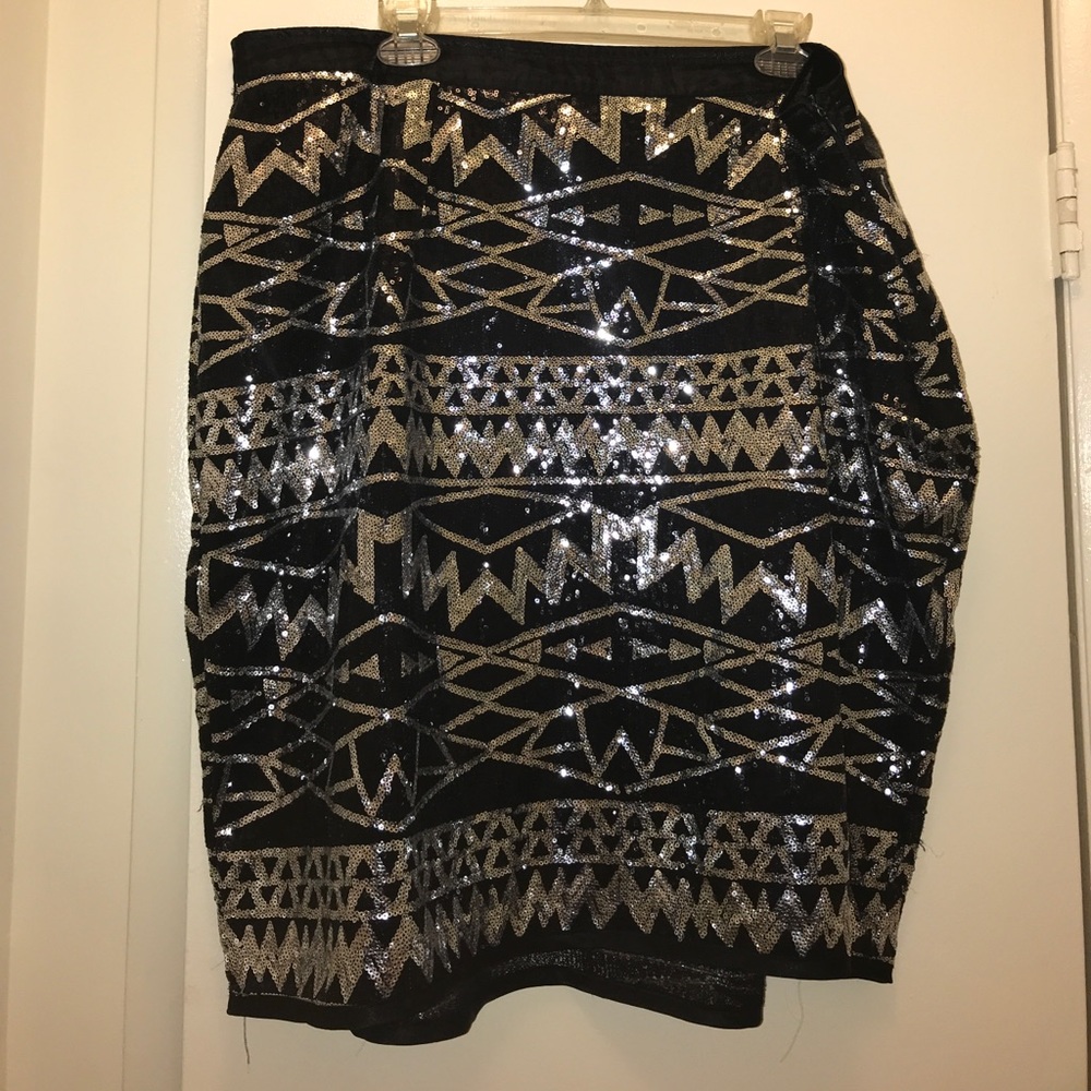 Black/silver sequin skirt