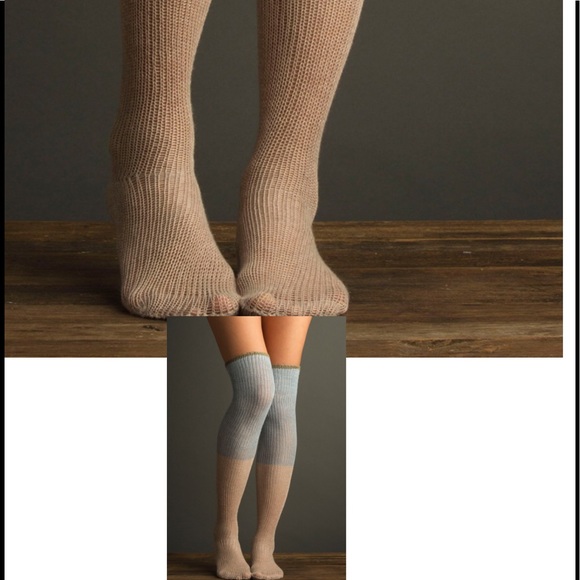 Over the knee socks 5🌟 - Picture 2 of 2