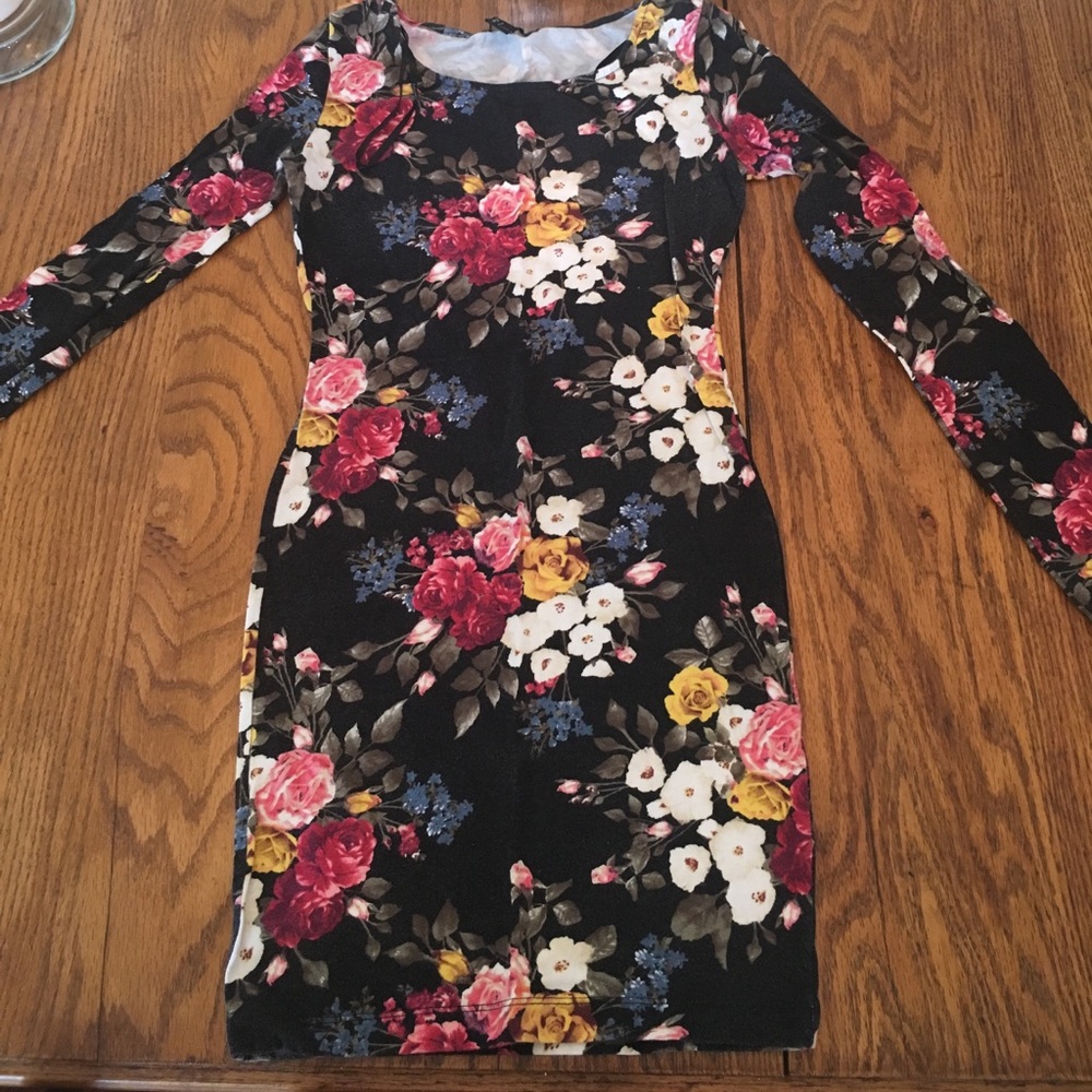 Floral long sleeve dress bodycon Forever 21