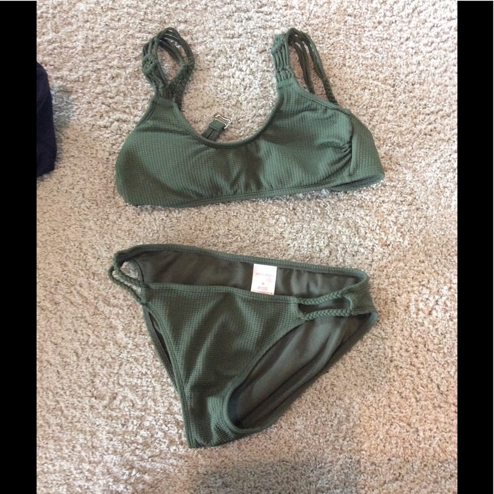 Swimsuits size med