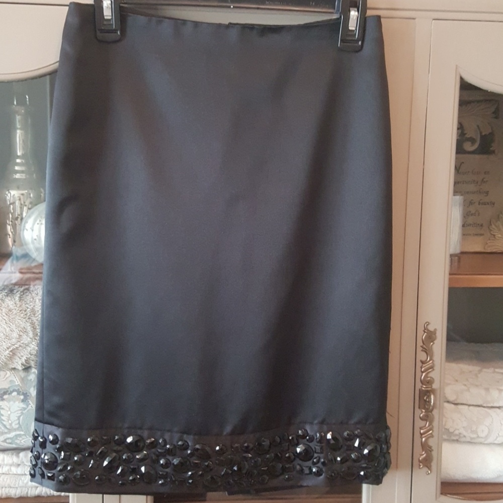 White House|Black Market skirt