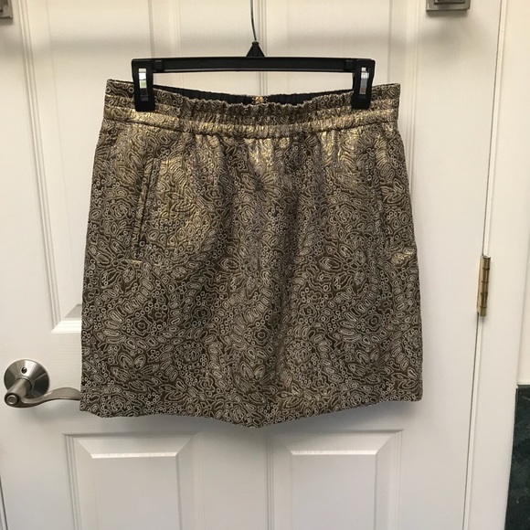 Loft gold mini skirt with packets and lining. - Picture 1 of 7
