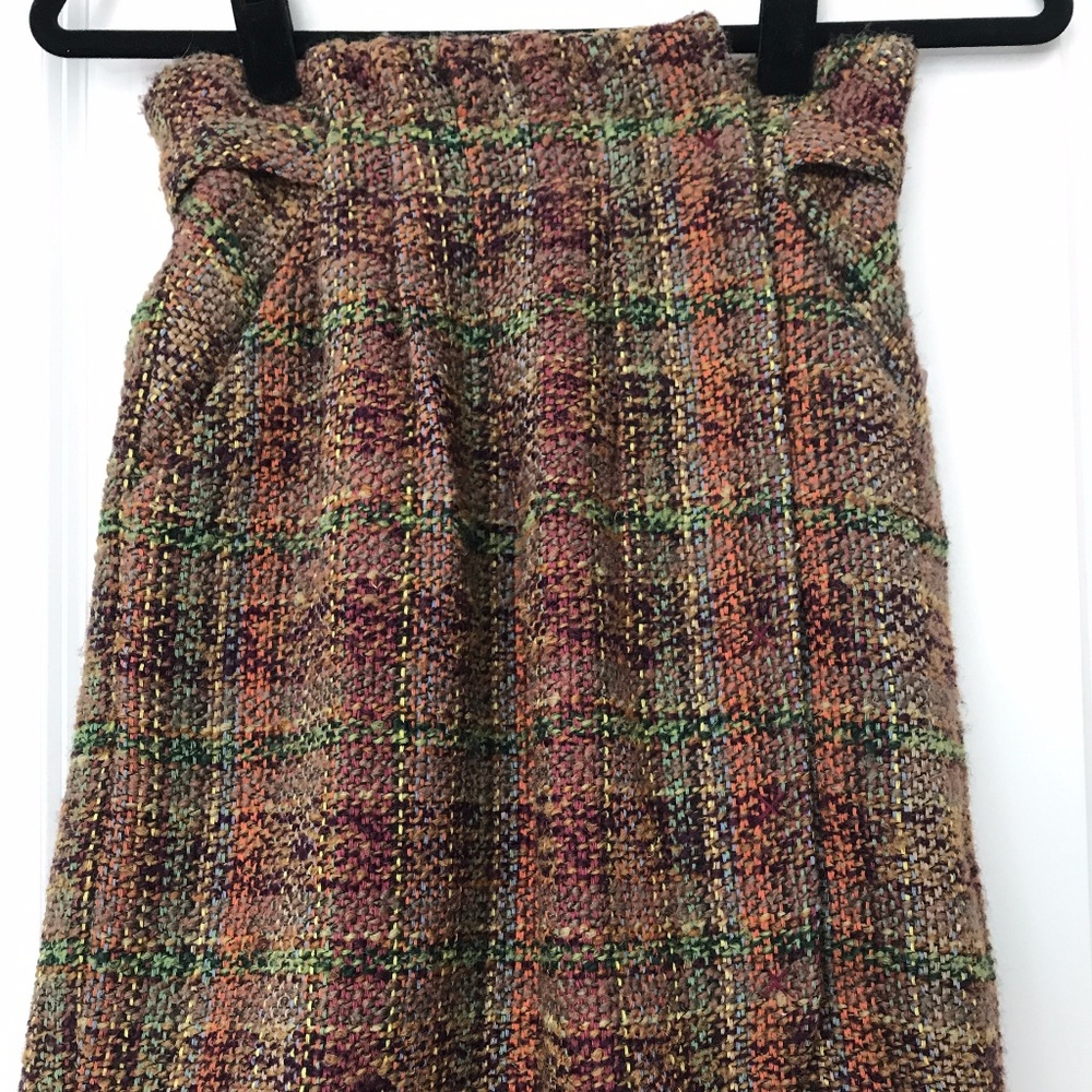 Brand new Anthropologie tweed skirt with pockets!